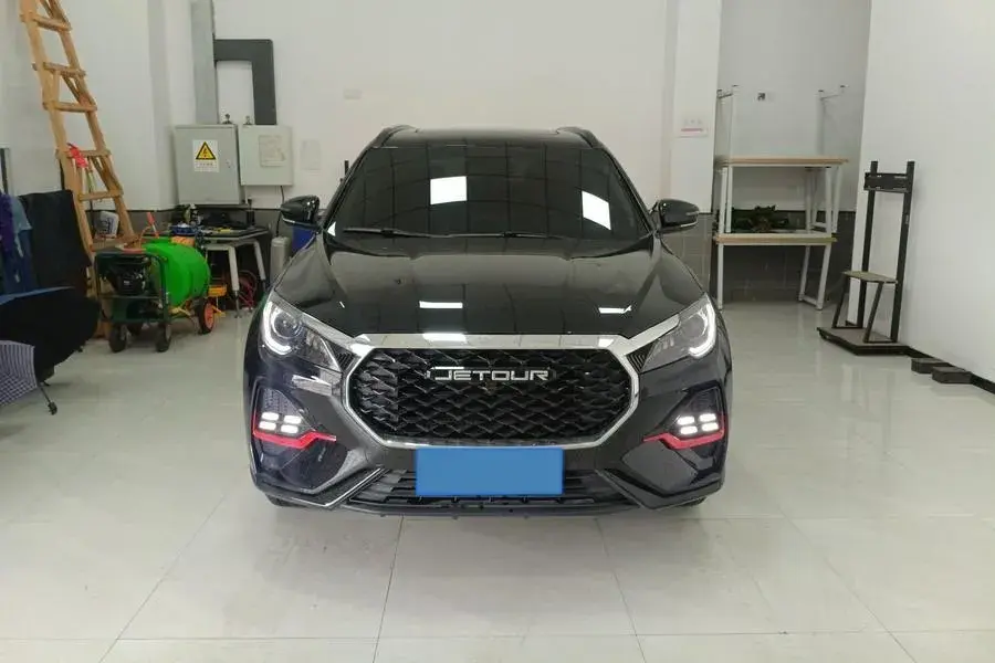 2023 JETOUR X70 thumbnail 3