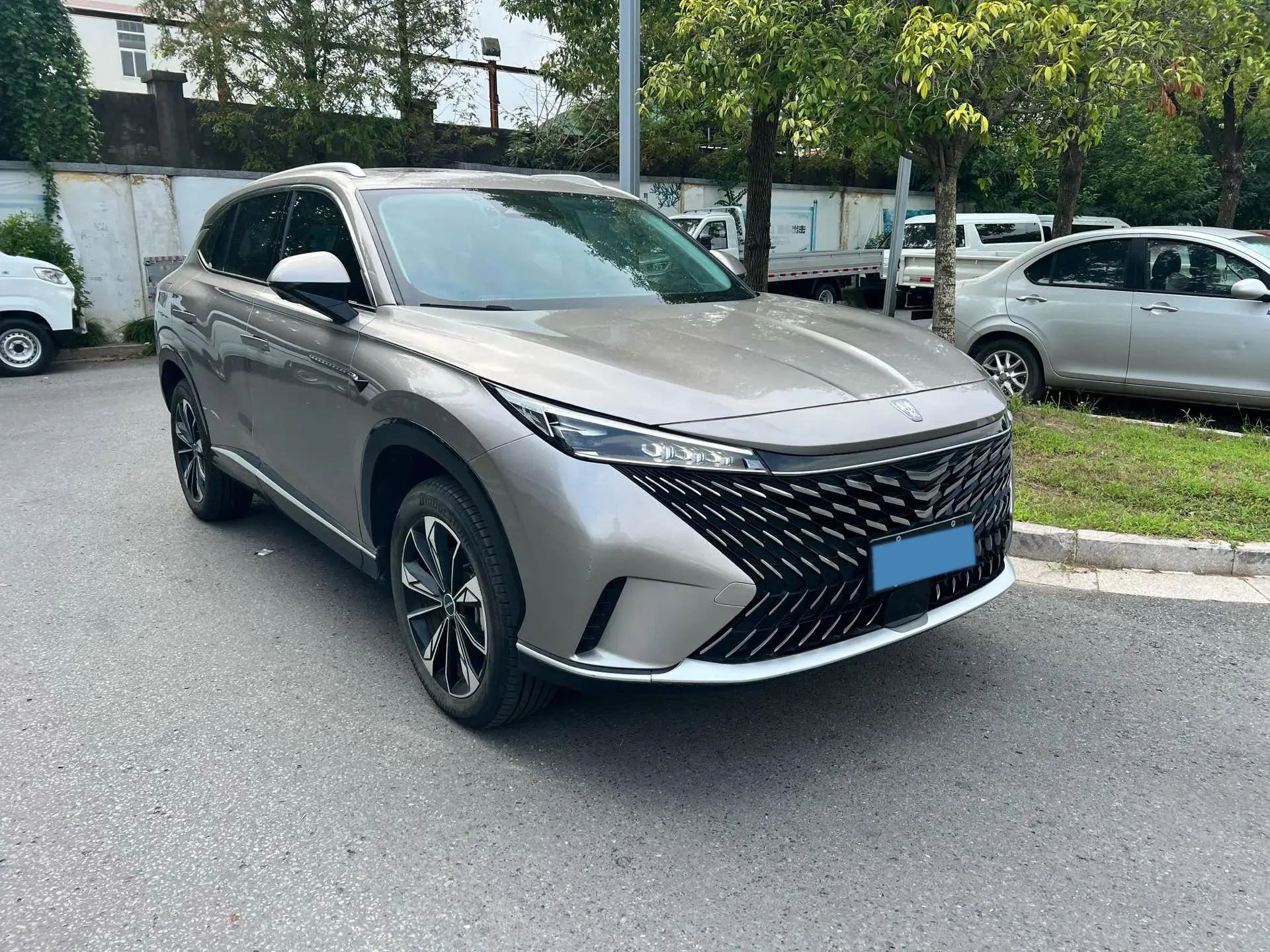 2023 ROEWE RX5 thumbnail 2