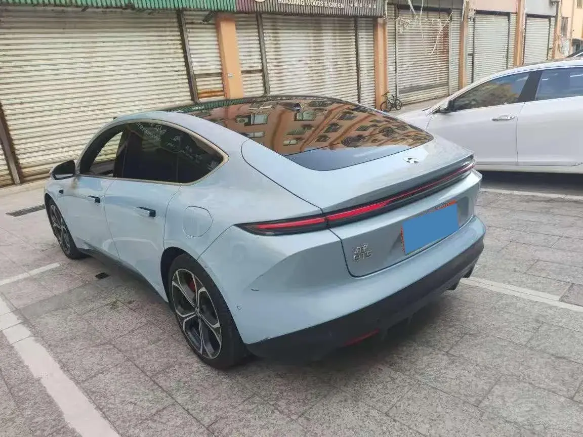 2022 NIO ET5 thumbnail 4