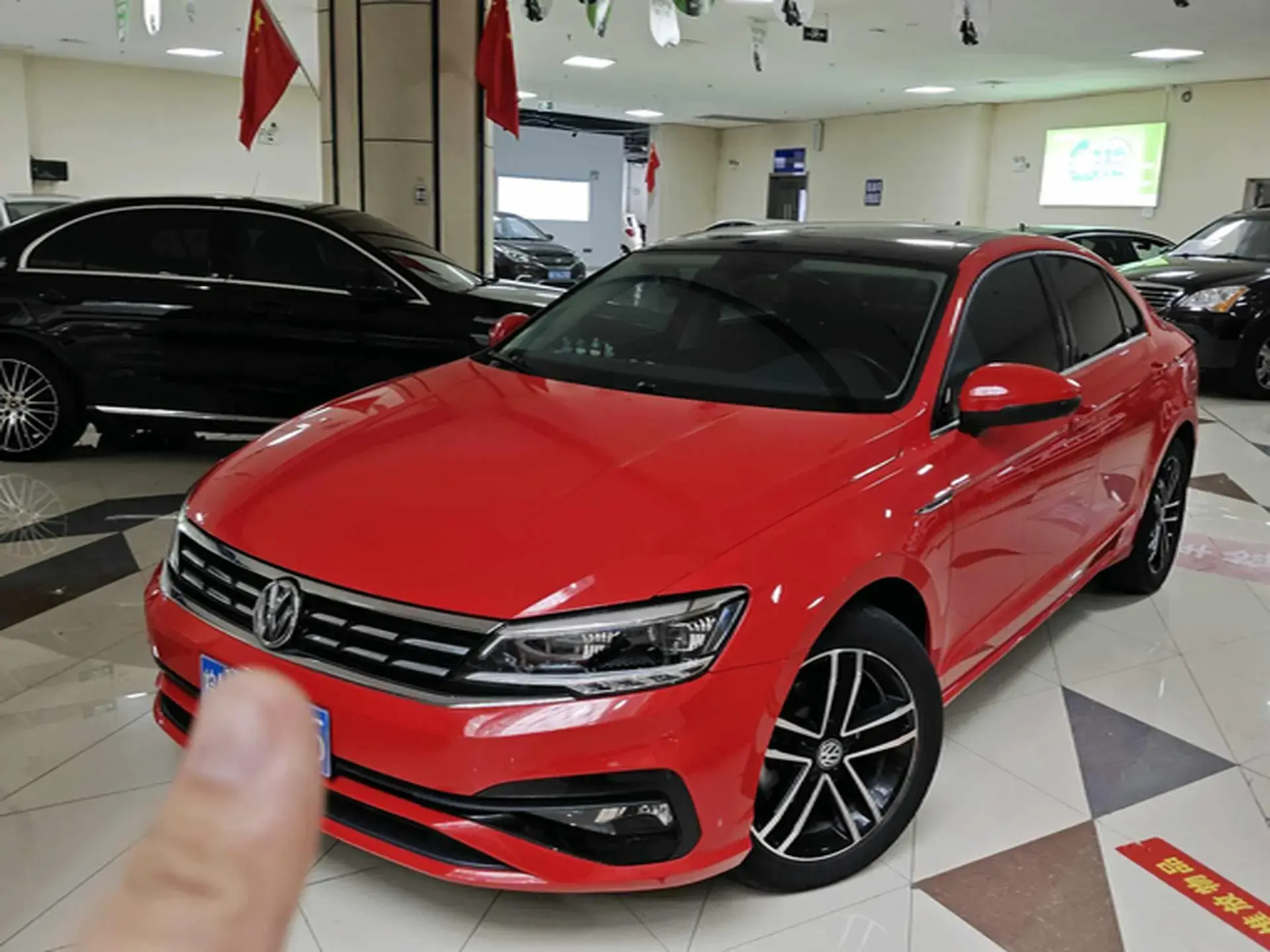 2019 VOLKSWAGEN LAMANDO view 1