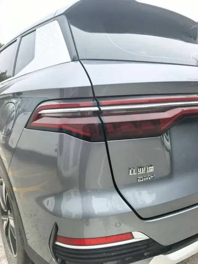 2022 BYD SONG thumbnail 4