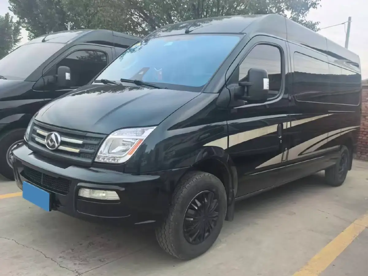 2021 MAXUS XinTu V80 2.0T 139HP L4 6MT