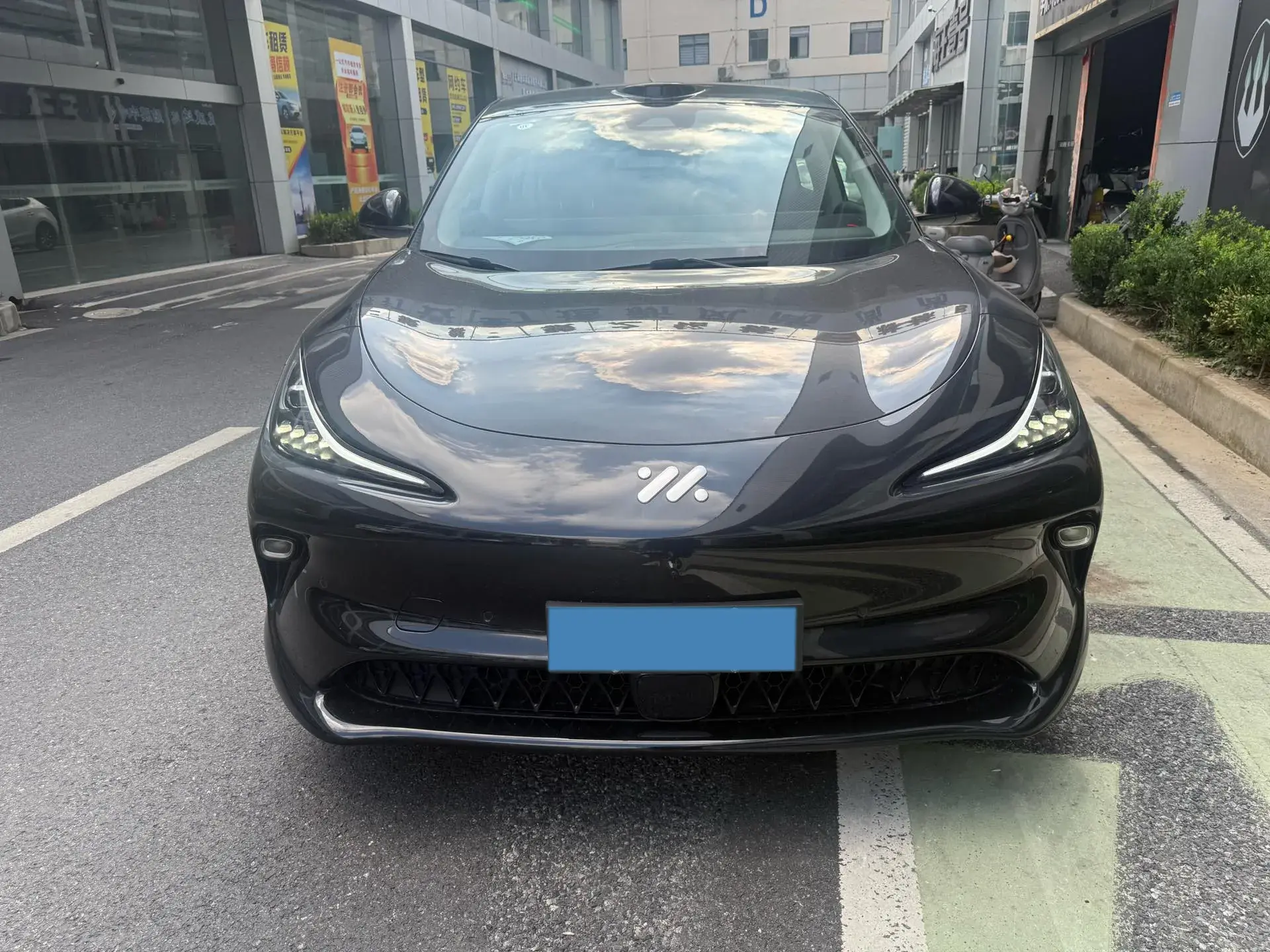 2025 IM LS6 thumbnail 2