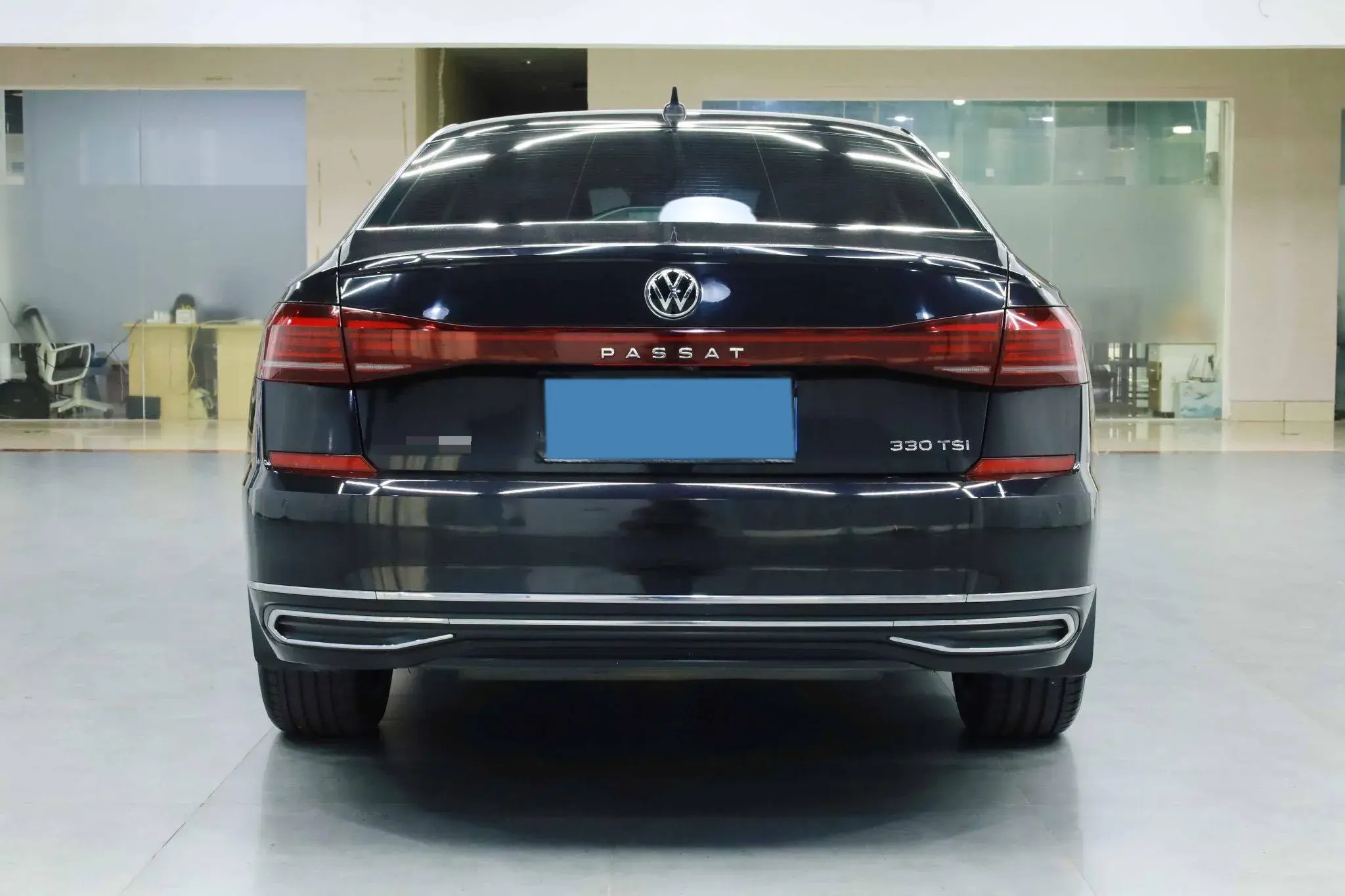 2022 VOLKSWAGEN PASSAT thumbnail 4