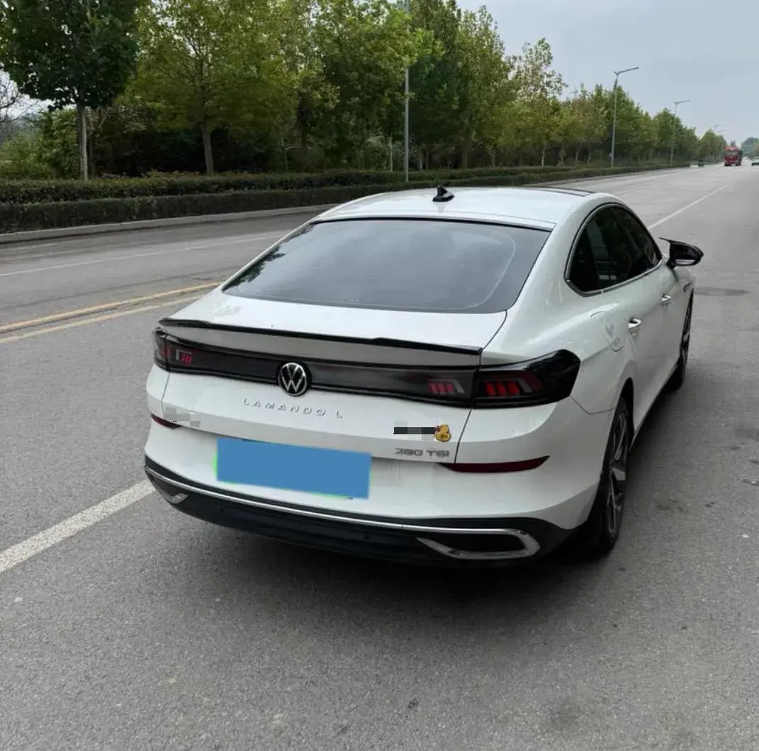 2022 VOLKSWAGEN LAMANDO thumbnail 3