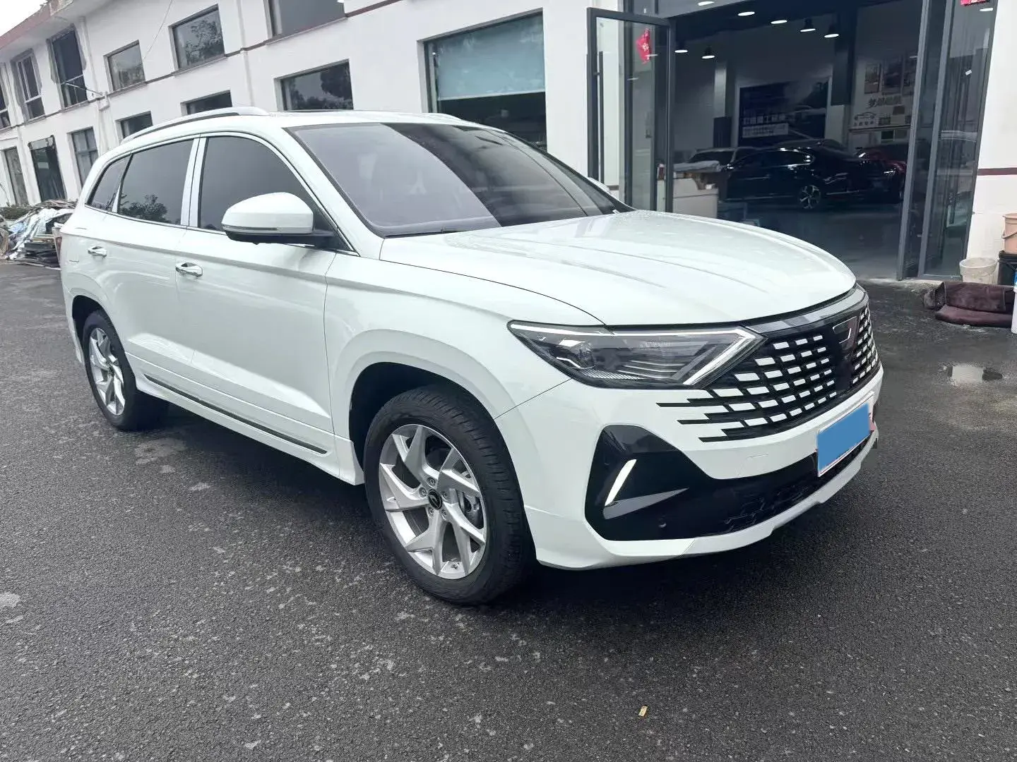 2024 JETTA VS7 thumbnail 3