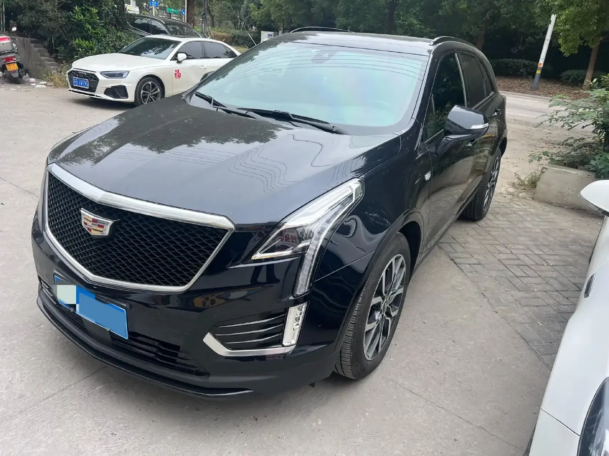 2023 Cadillac XT5 2.0T 237HP L4 9AT