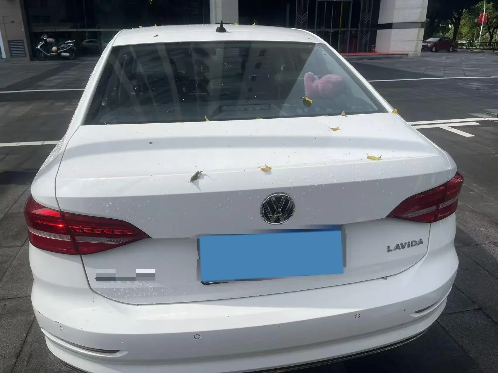 2019 VOLKSWAGEN LAVIDA thumbnail 2