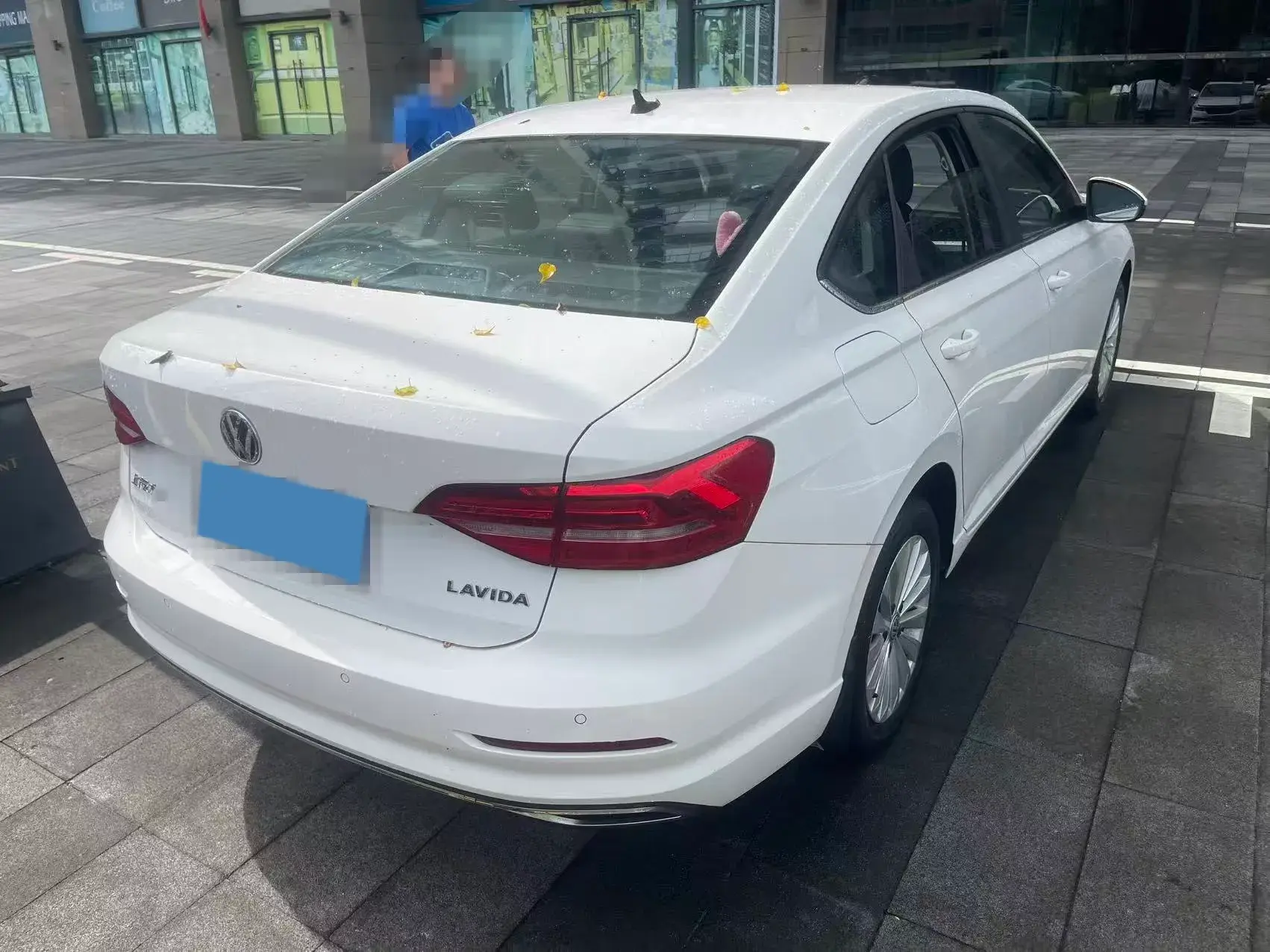 2019 VOLKSWAGEN LAVIDA thumbnail 3