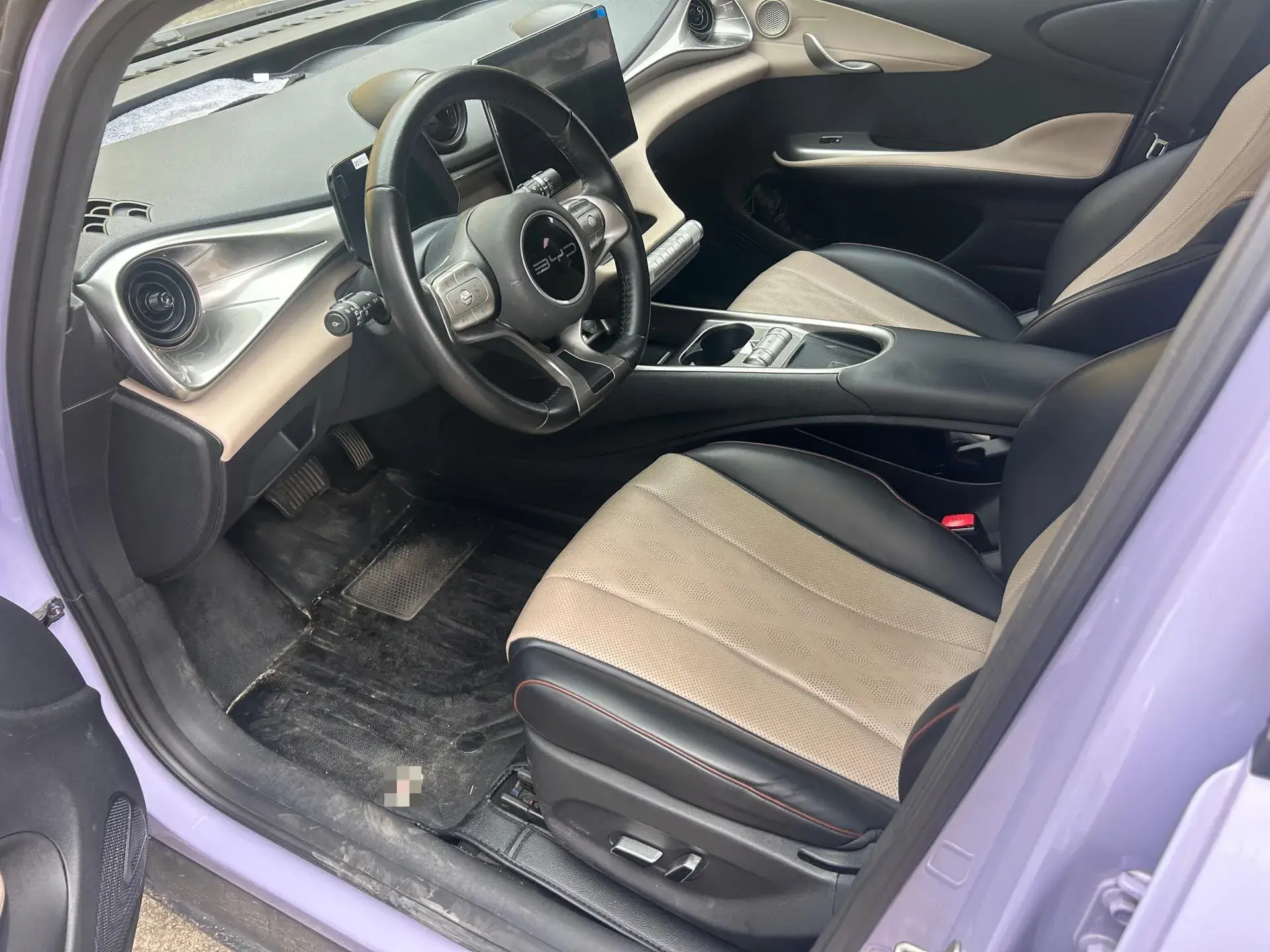 2023 BYD DOLPHIN thumbnail 4