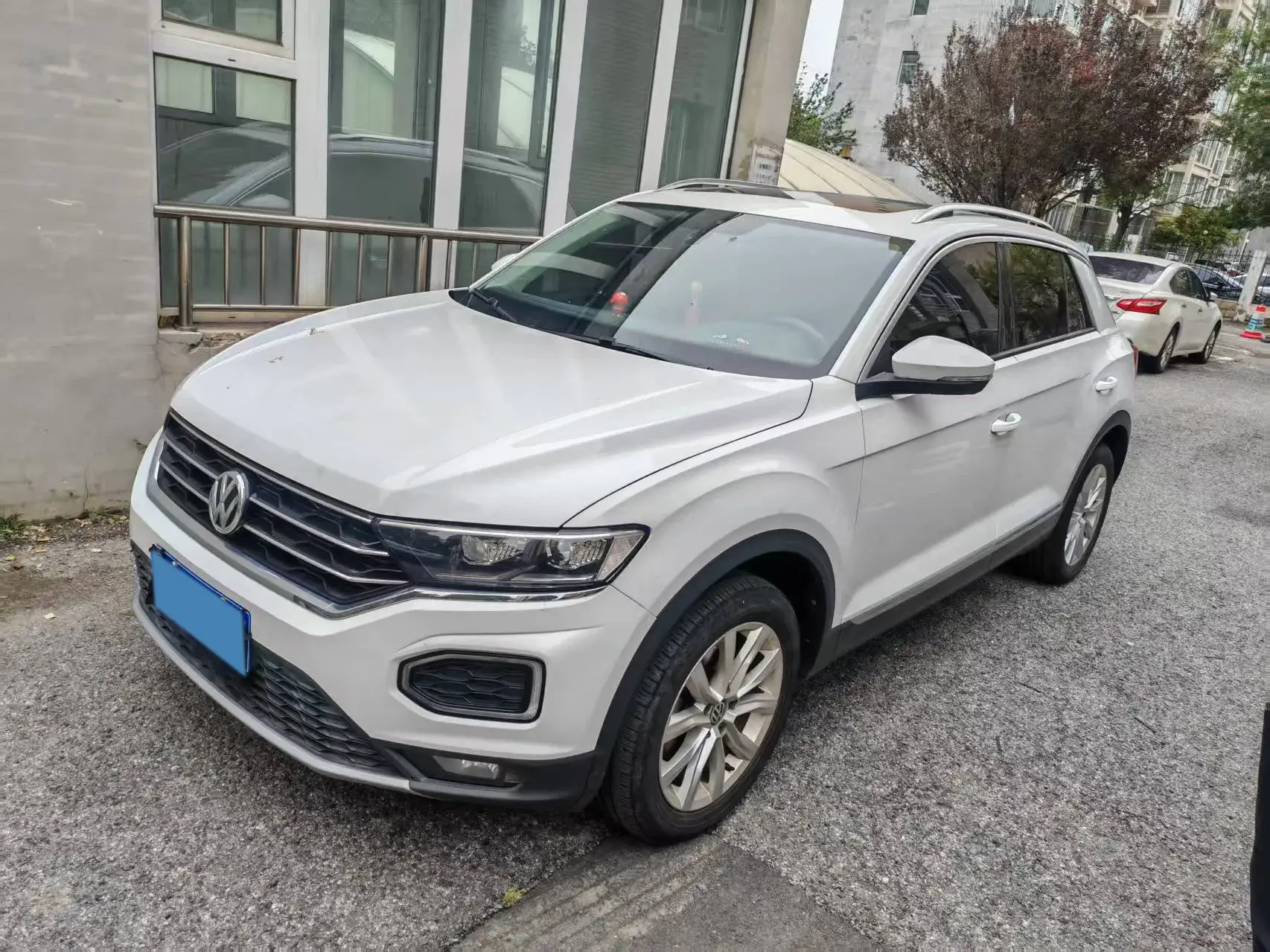 2020 VOLKSWAGEN T-ROC view 1