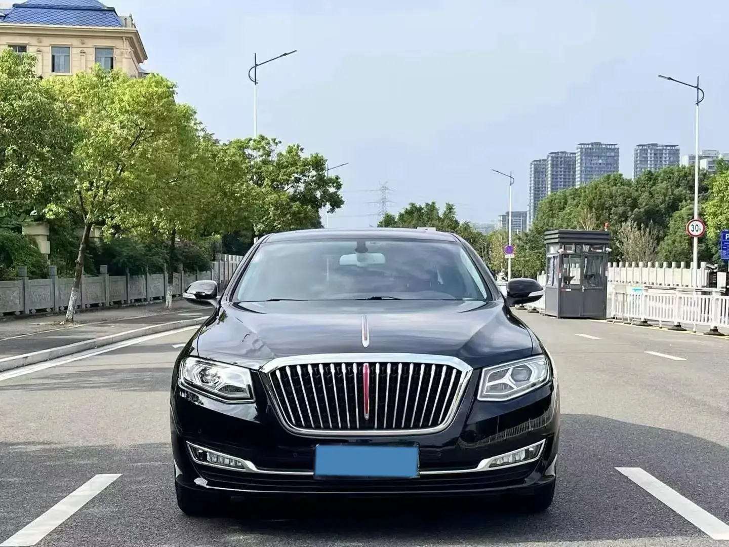 2021 HONGQI H7 thumbnail 2