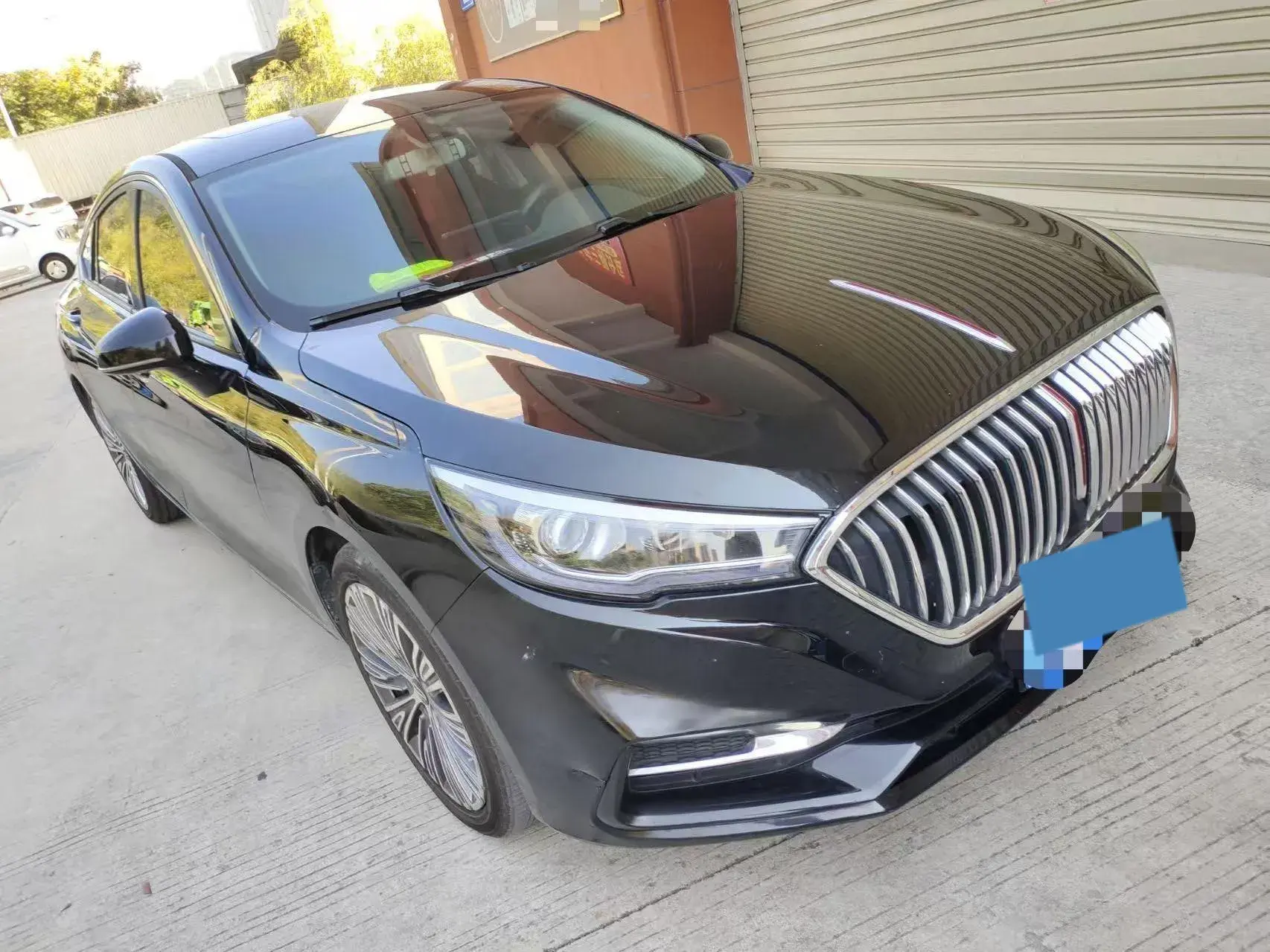 2022 HONGQI H5 thumbnail 3