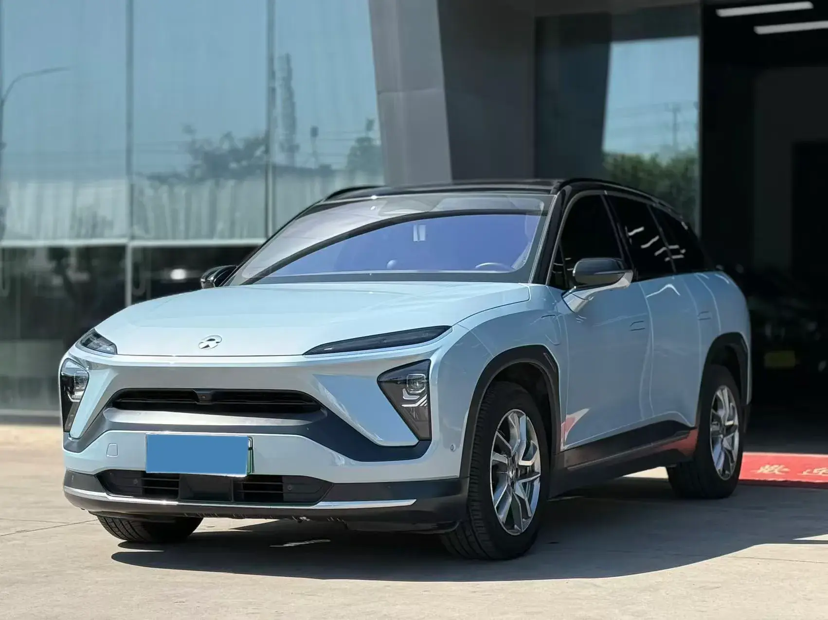 2020 NIO ES6 view 1