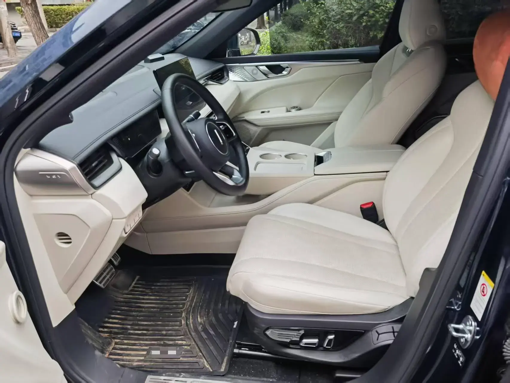 2023 WEY MOCHA thumbnail 3