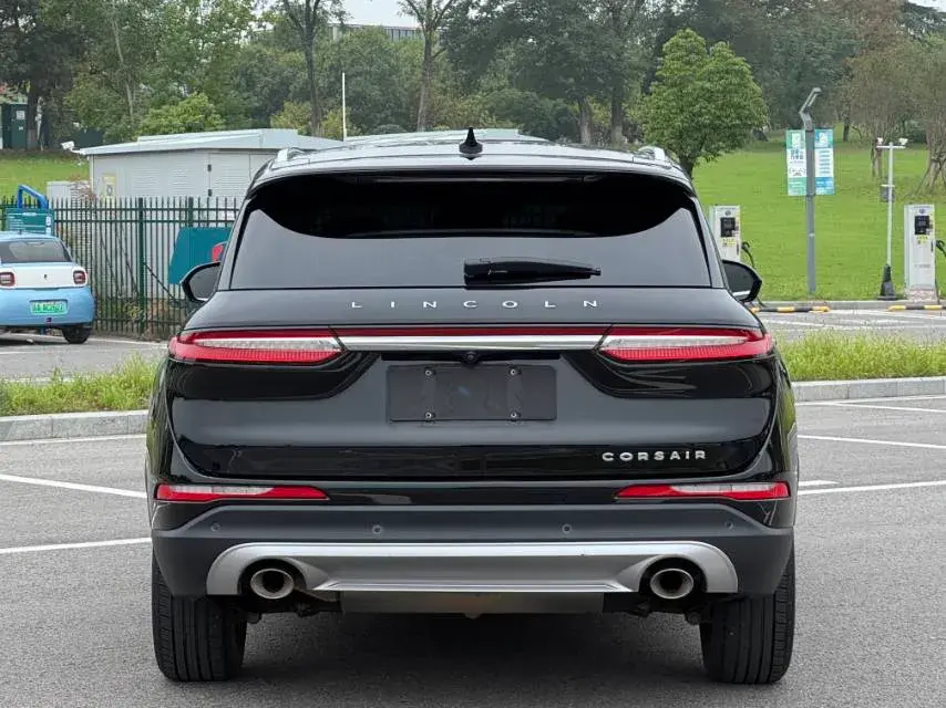 2022 LINCOLN CORSAIR thumbnail 4