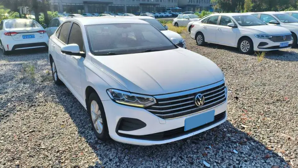 2023 VOLKSWAGEN LAVIDA thumbnail 3