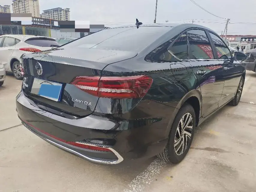 2024 VOLKSWAGEN LAVIDA thumbnail 4