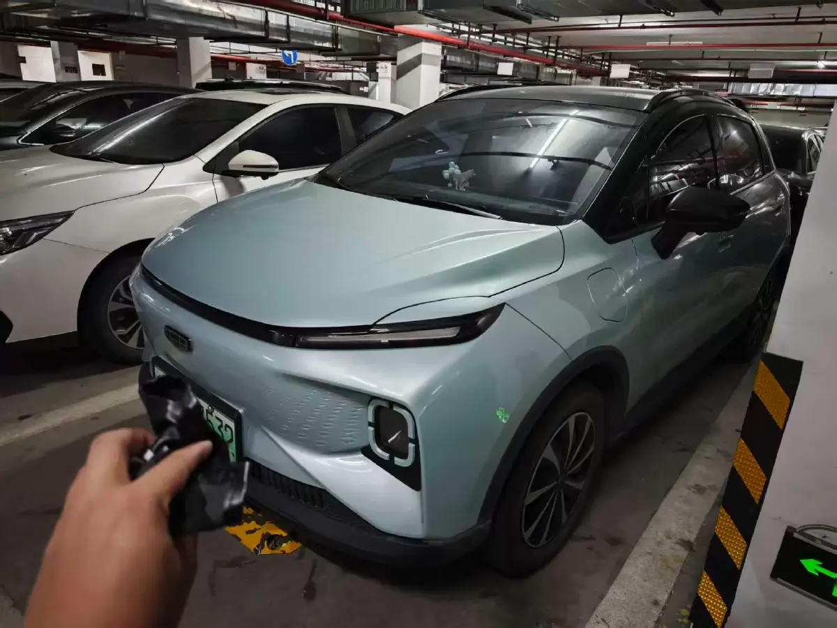 2024 Geometry E BEV 29.67KWH