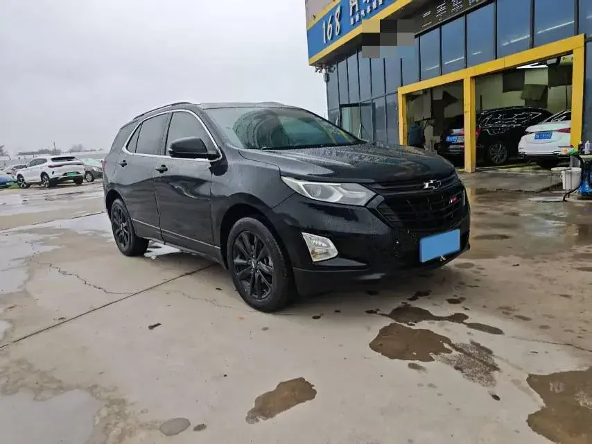 2018 CHEVROLET EQUINOX thumbnail 3