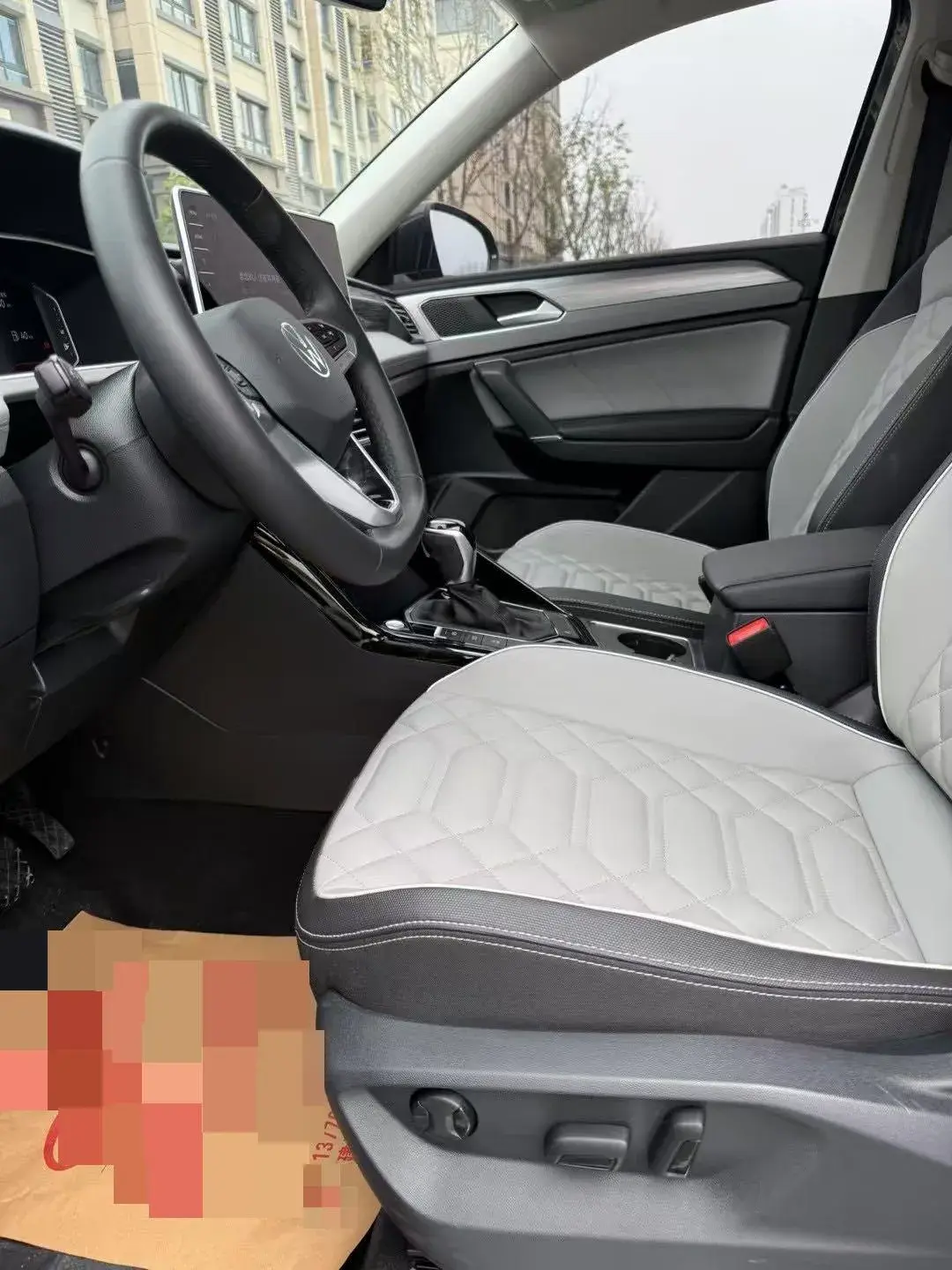 2023 VOLKSWAGEN TAYRON thumbnail 4