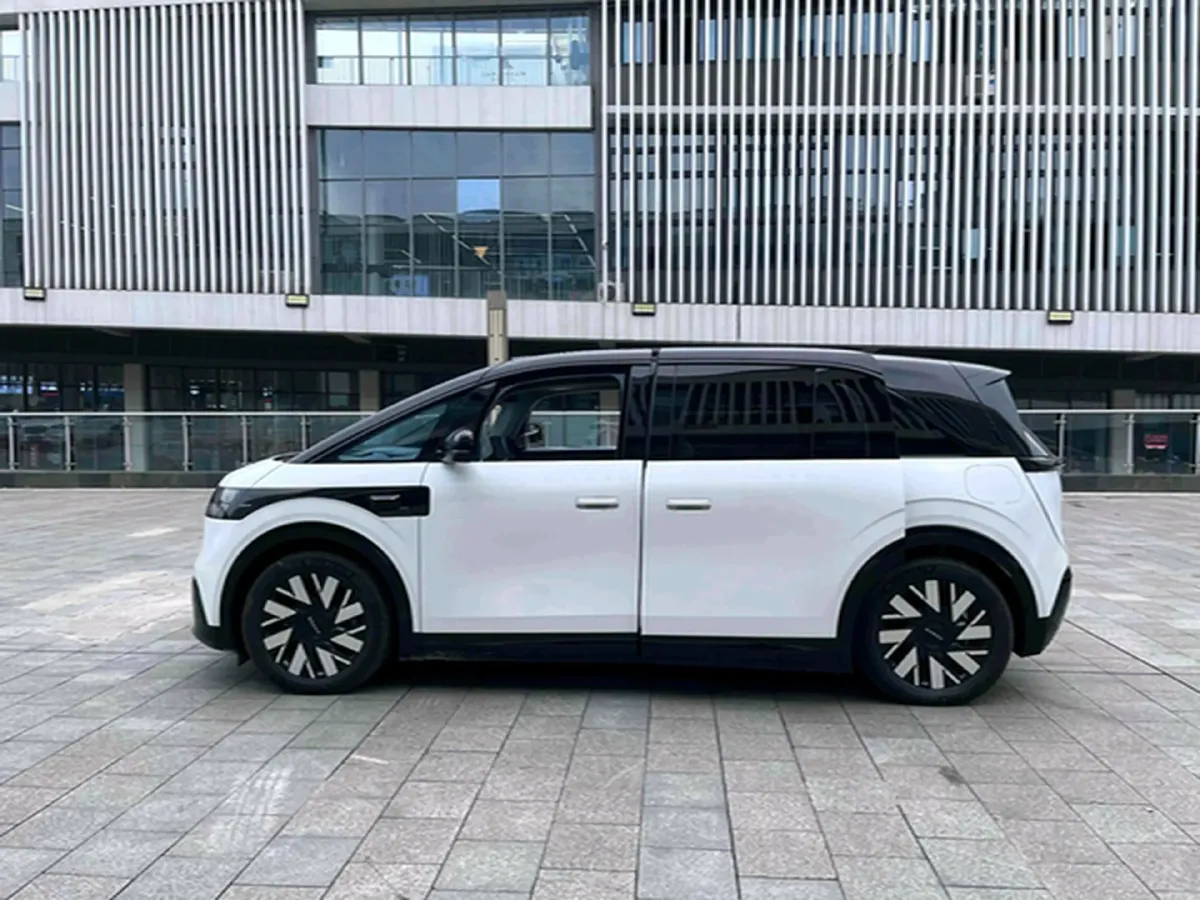 2025 Zeekr MIX BEV 102KWH,autocango,china used car exporter,china ev exporter,chinese used car exporter,chinese used ev exporter