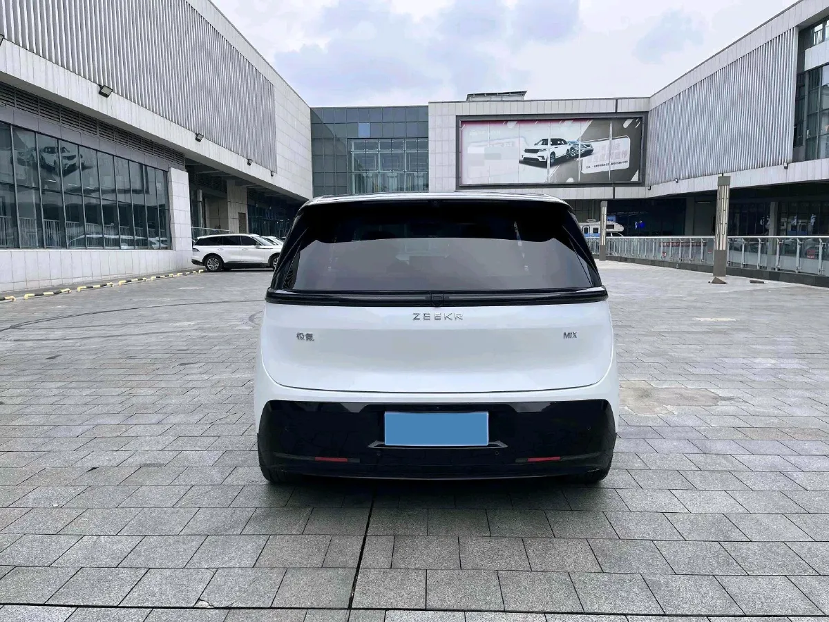 2025 Zeekr MIX BEV 102KWH,autocango,china used car exporter,china ev exporter,chinese used car exporter,chinese used ev exporter
