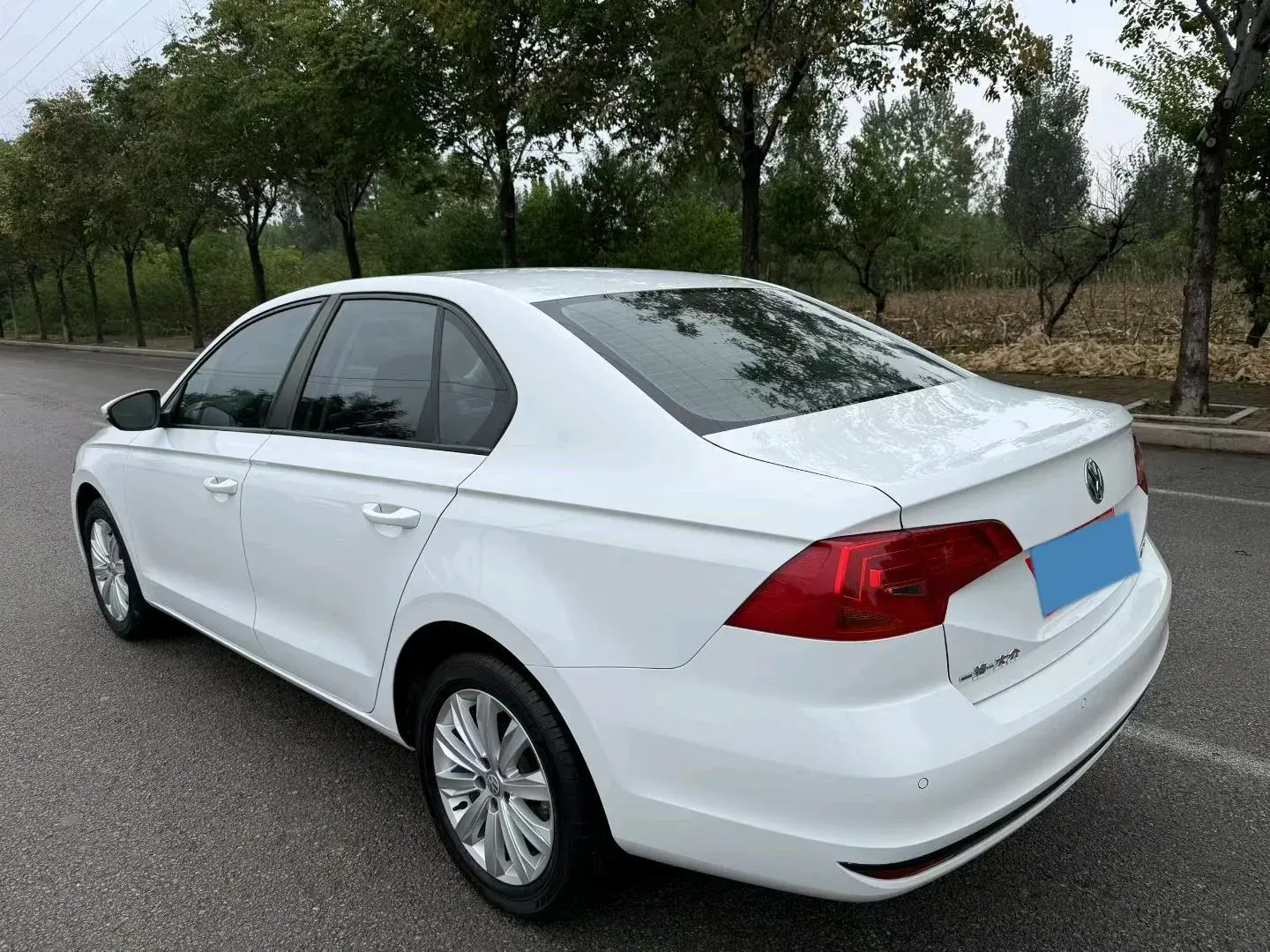 2019 VOLKSWAGEN BORA thumbnail 4