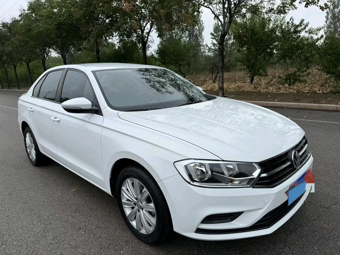2019 VOLKSWAGEN BORA thumbnail 3