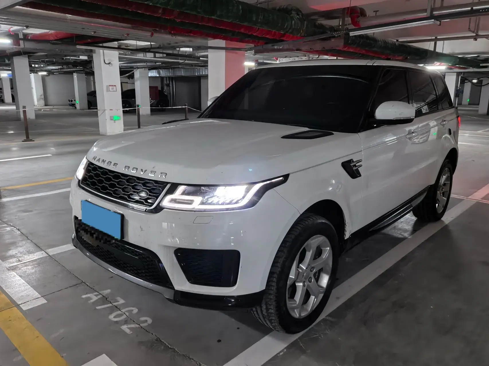 2018 LAND ROVER view 1