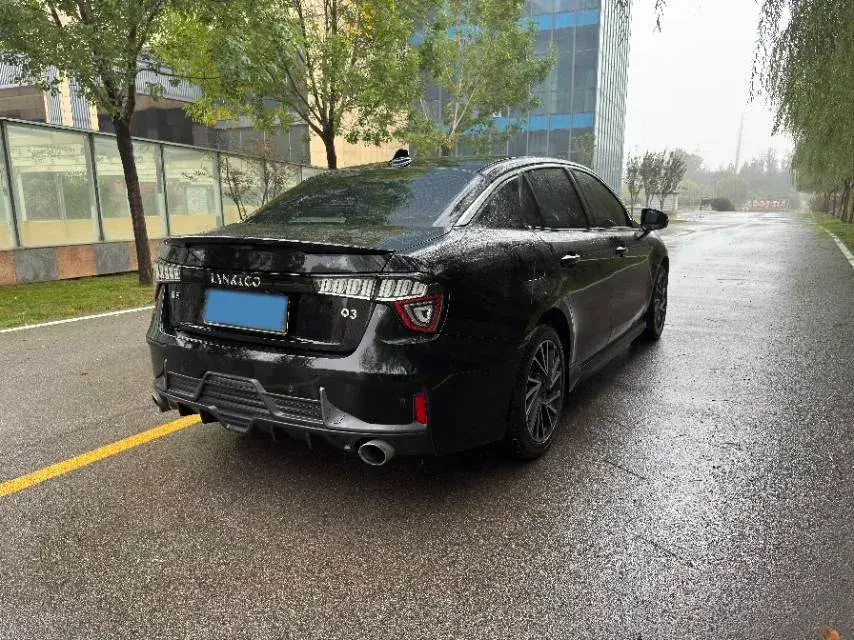 2021 LYNK&CO 03 thumbnail 3