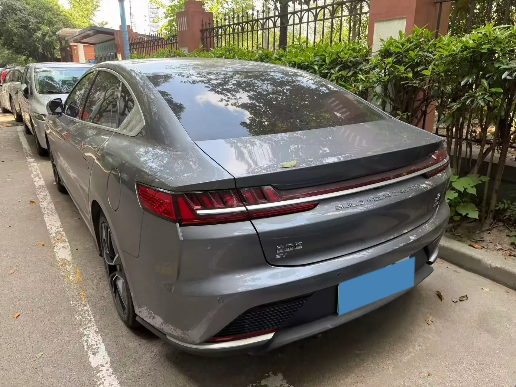 2020 BYD HAN thumbnail 3