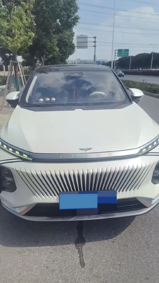 2022 Roewe Whale 2.0T 231HP L4 8AT,autocango,china used car exporter,china ev exporter,chinese used car exporter,chinese used ev exporter