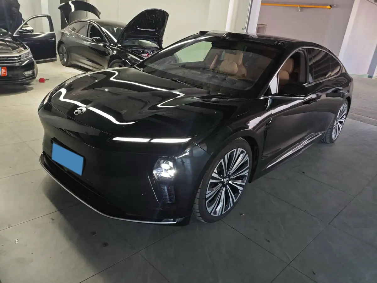 2025 NIO ET9 BEV 100KWH