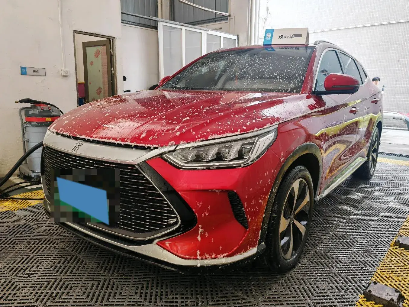 2021 BYD SONG view 1