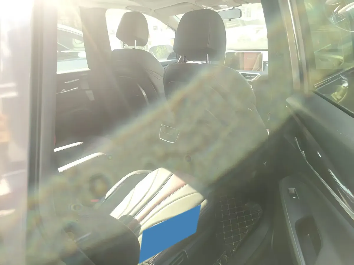 2020 MAXUS Euniq 5 BEV 61.1KWH,autocango,china used car exporter,china ev exporter,chinese used car exporter,chinese used ev exporter