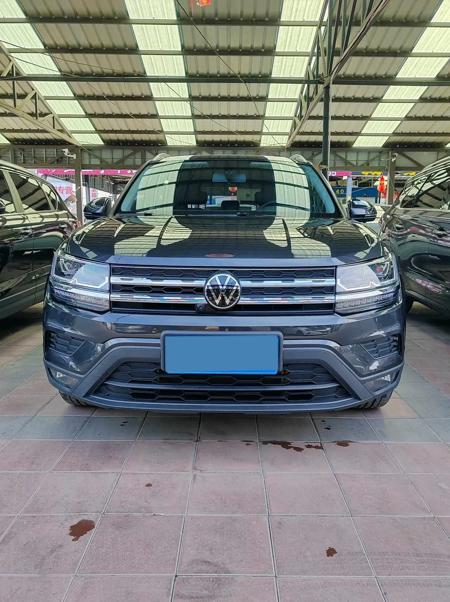 2022 VOLKSWAGEN THARU thumbnail 2