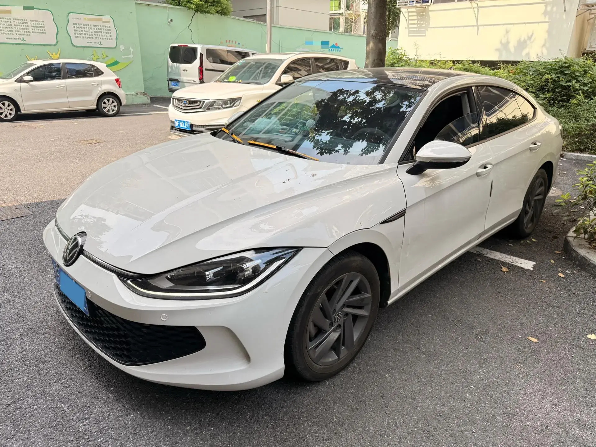 2022 VOLKSWAGEN LAMANDO view 1