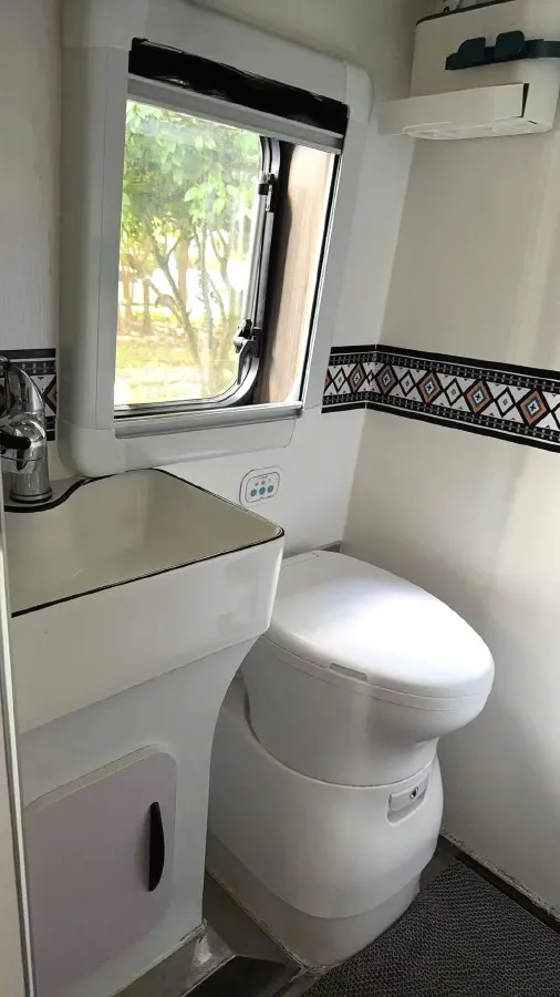 2021 MAXUS V90 RV 2.0T 148HP L4 6AT,autocango,china used car exporter,china ev exporter,chinese used car exporter,chinese used ev exporter