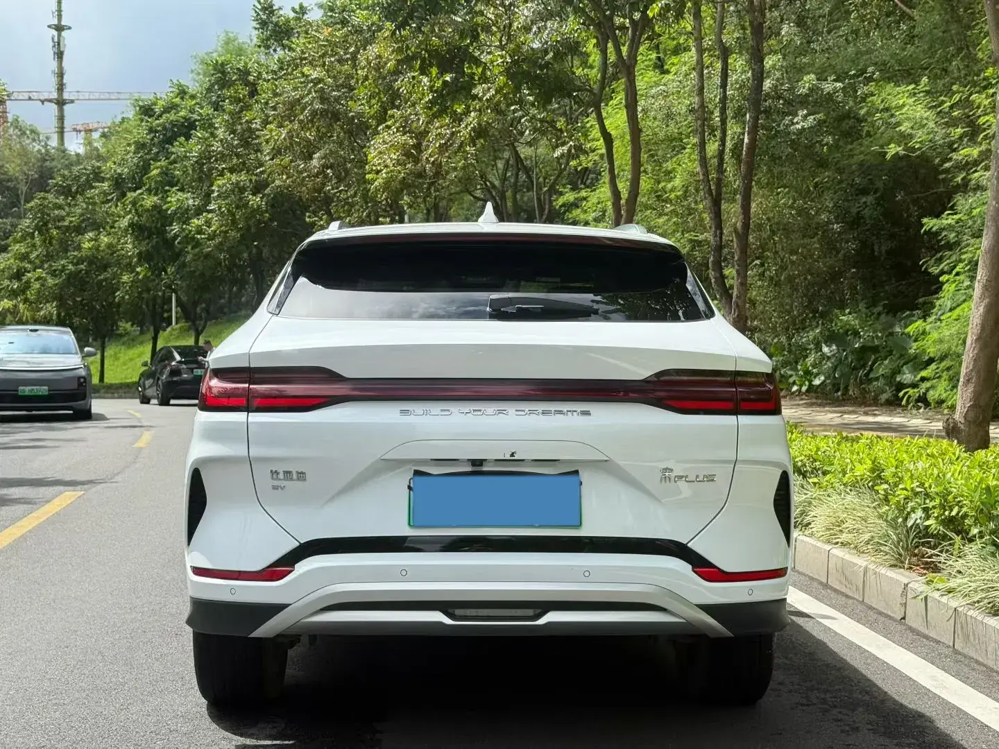 2024 BYD SONG thumbnail 3