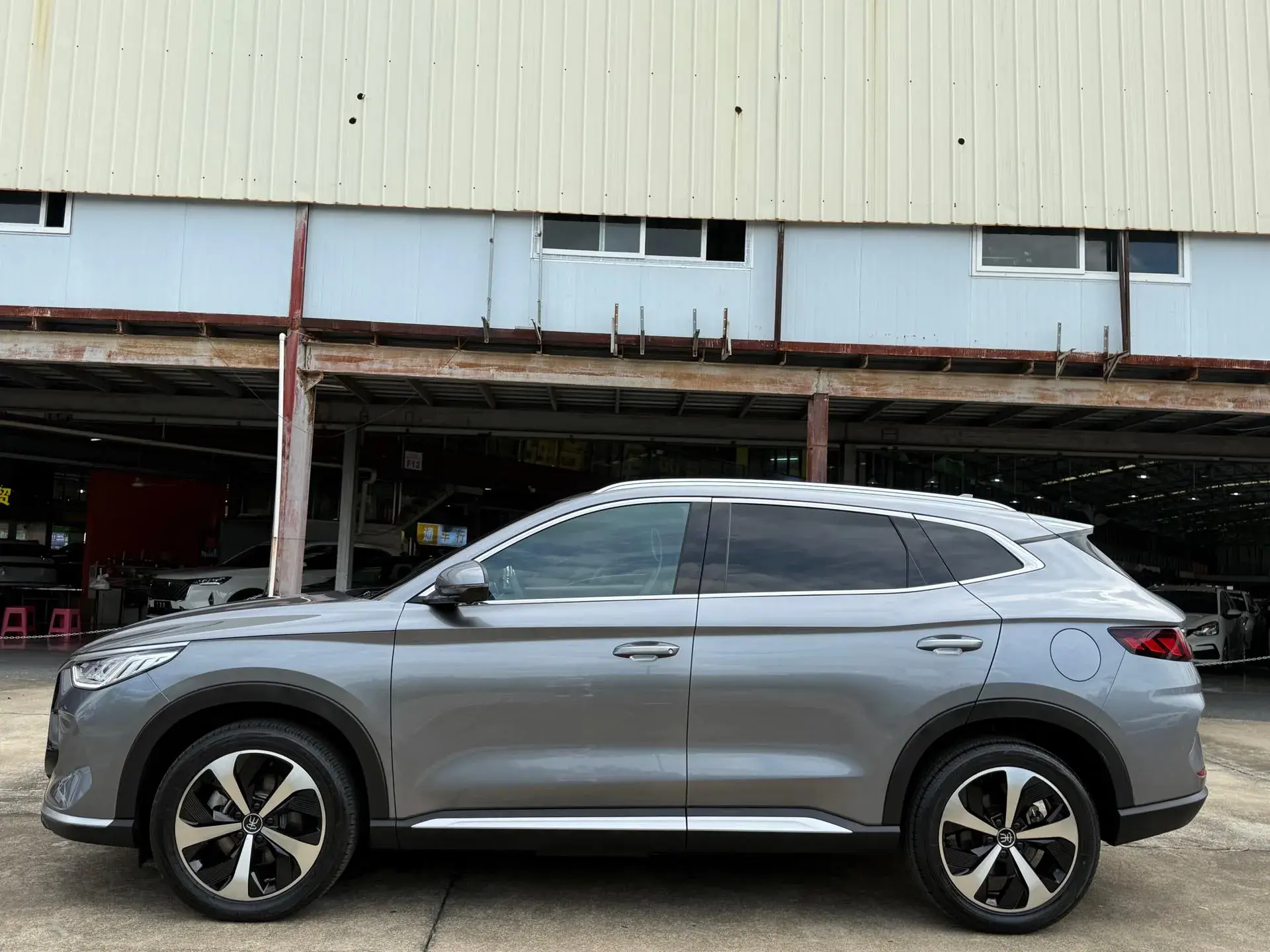 2021 BYD SONG thumbnail 3