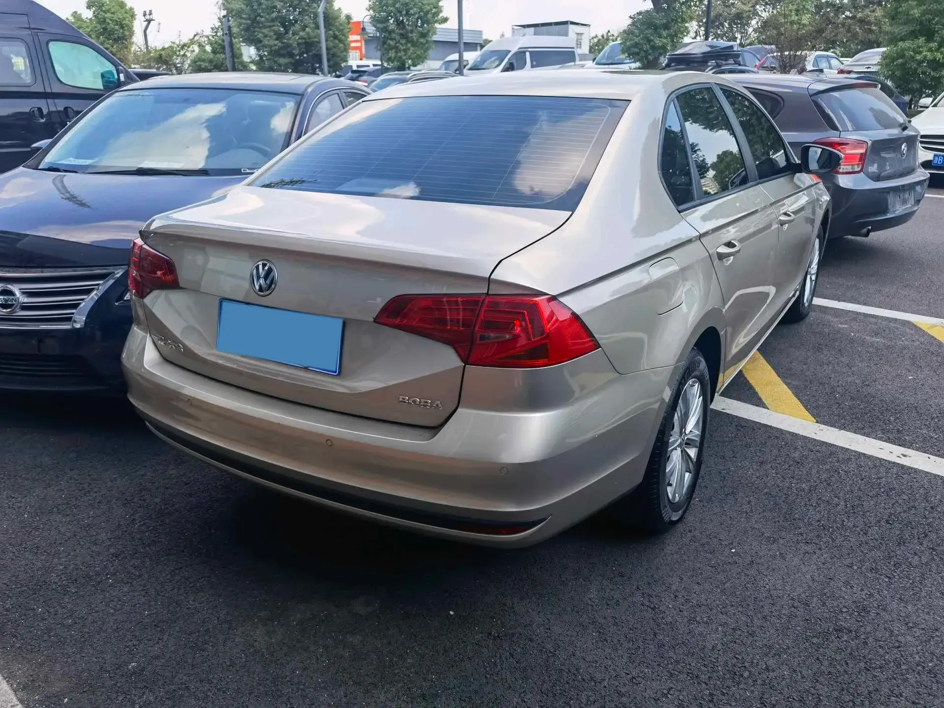 2018 VOLKSWAGEN BORA thumbnail 2