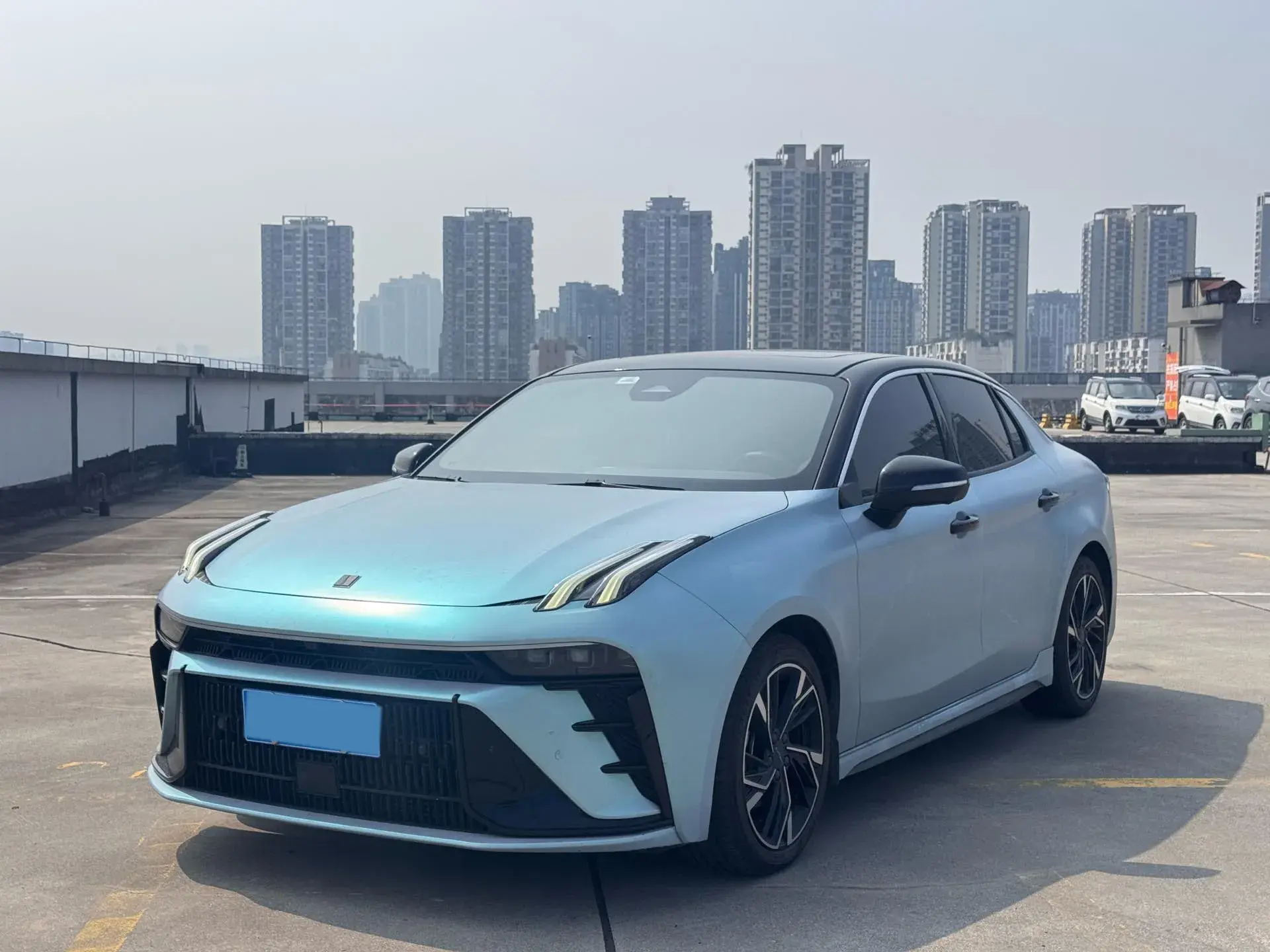 2023 LYNK&CO 03 view 1