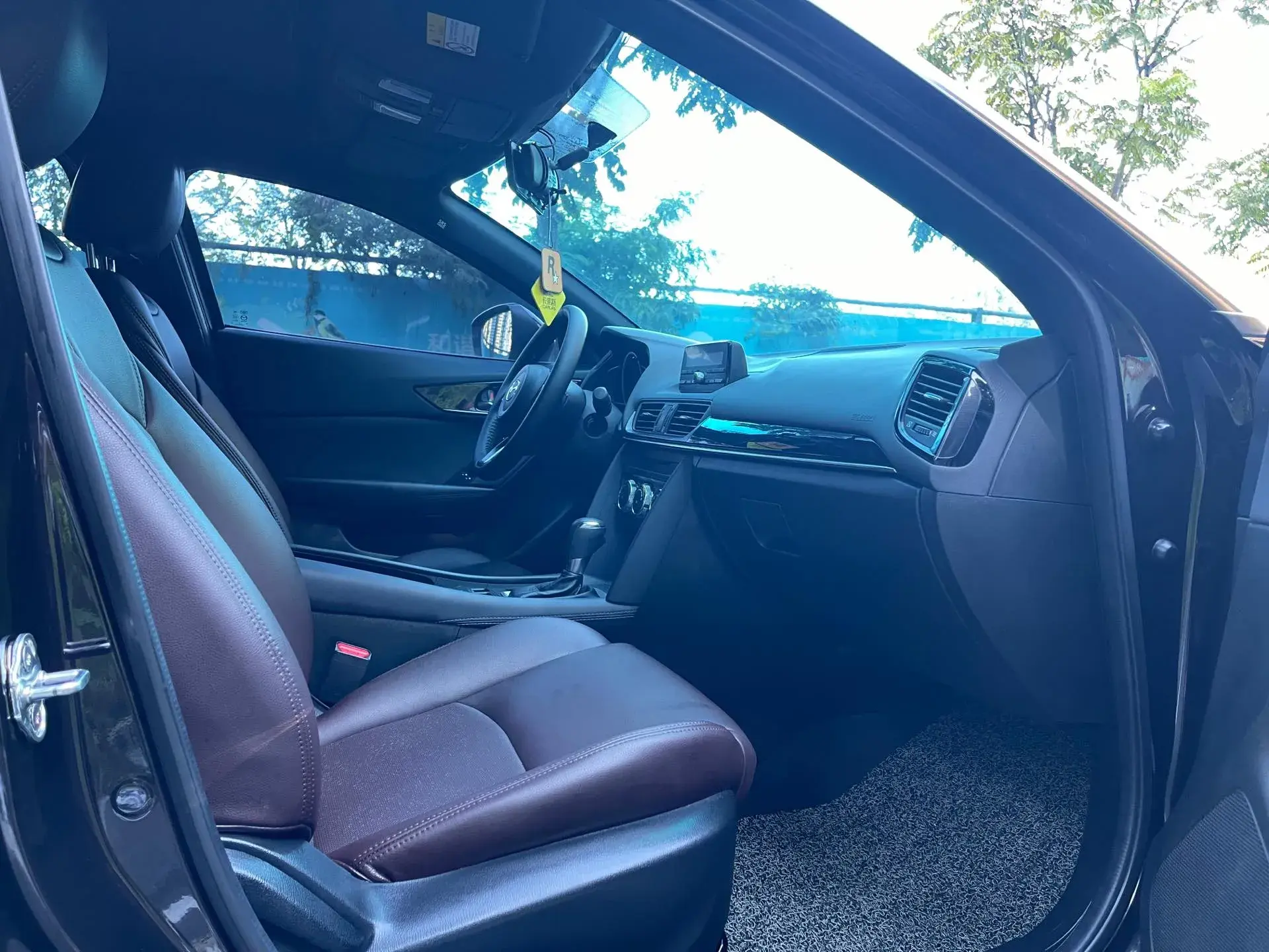 2021 MAZDA CX-4 thumbnail 4