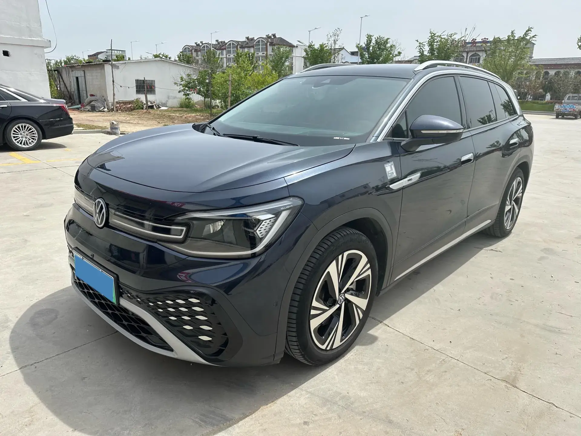 2022 VOLKSWAGEN ID.6 view 1