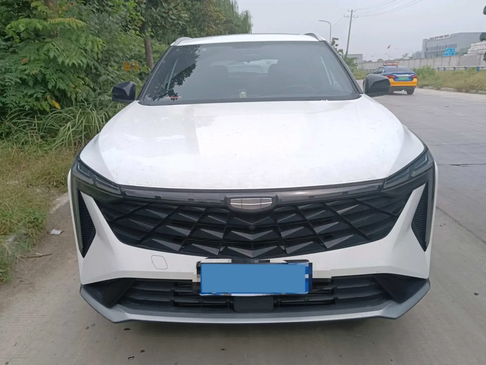 2023 GEELY AZKARRA thumbnail 2