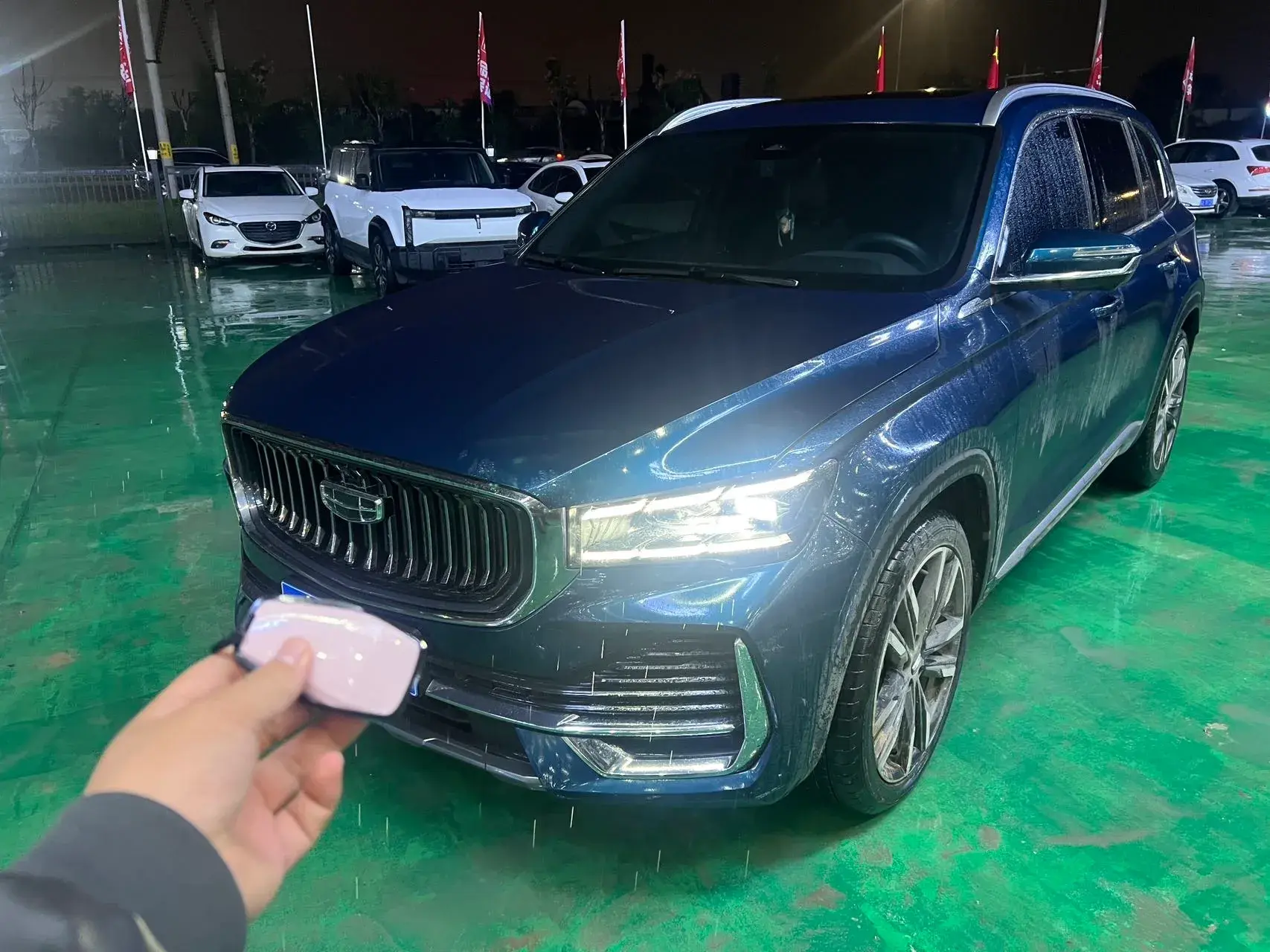 2021 GEELY MONJARO thumbnail 4