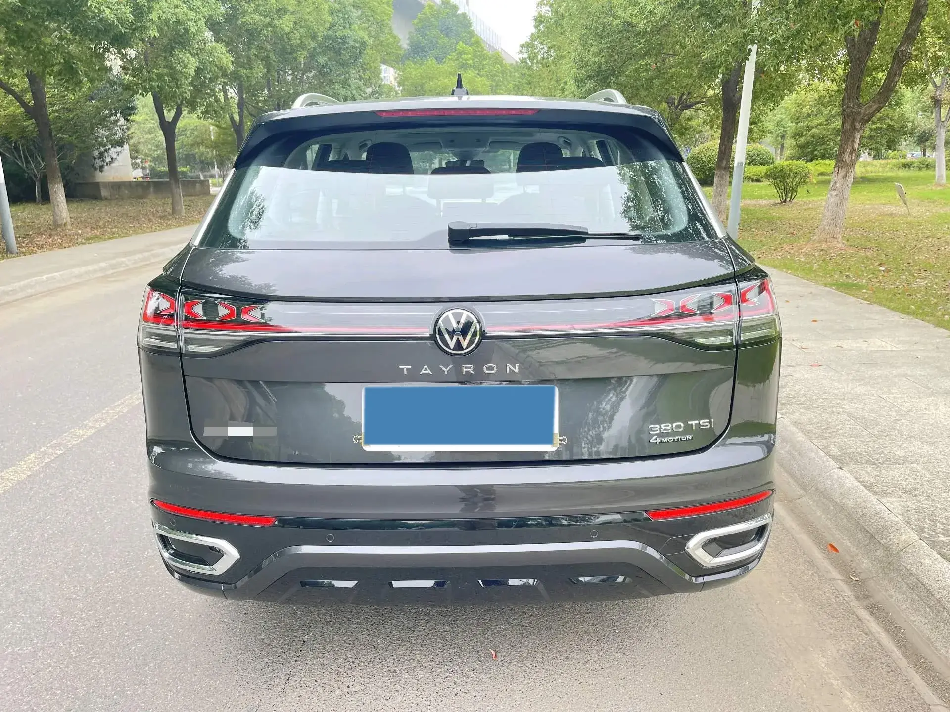 2023 VOLKSWAGEN TAYRON thumbnail 3