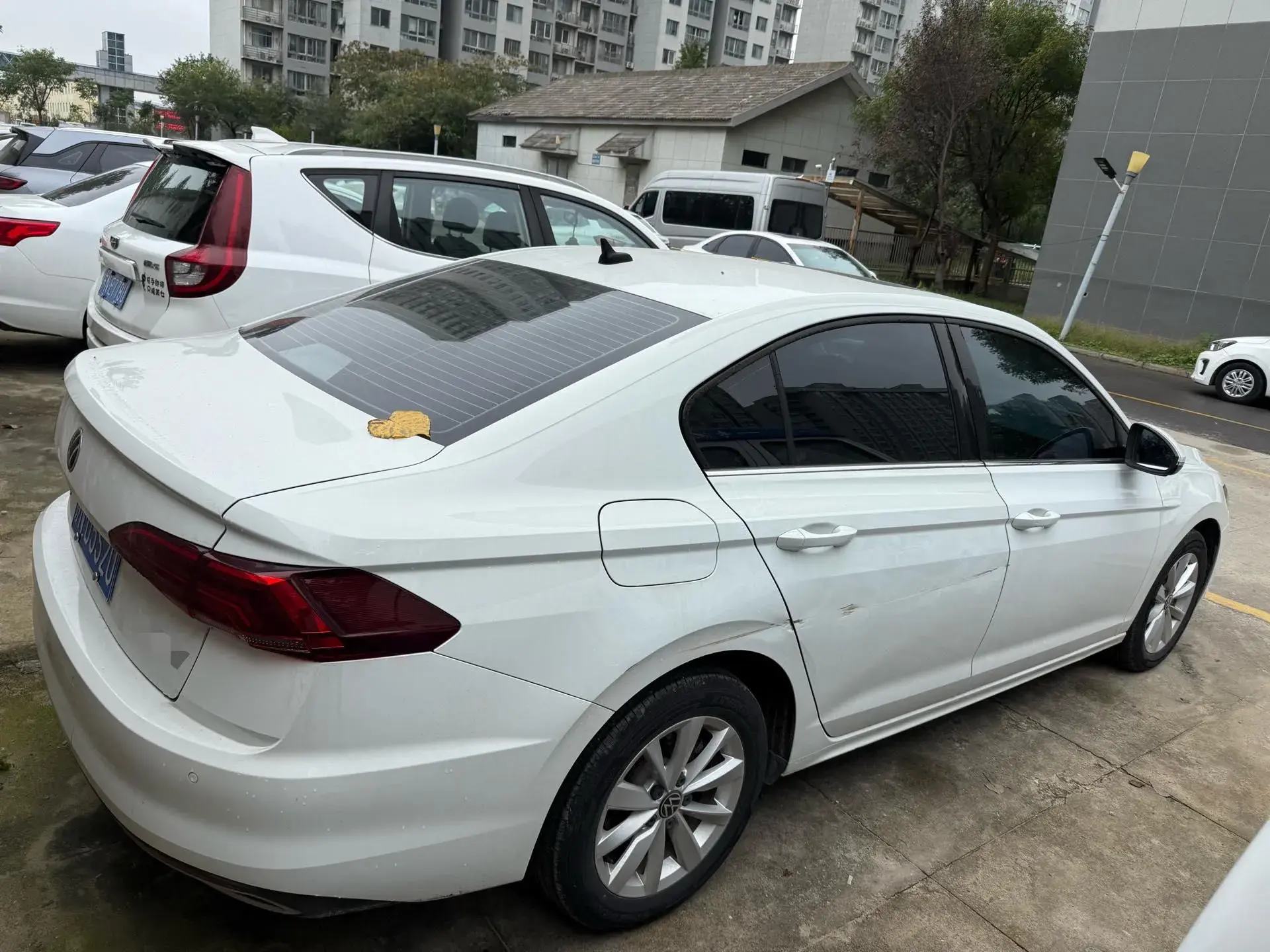 2021 VOLKSWAGEN BORA thumbnail 4