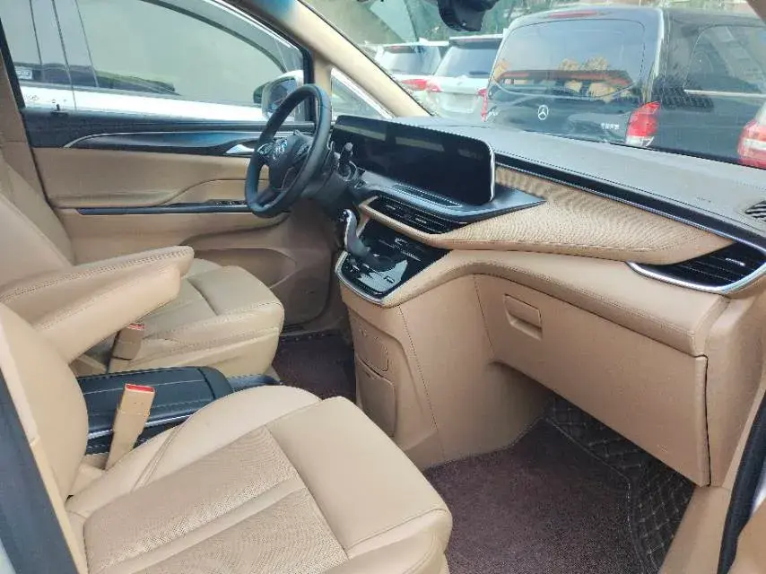 2021 BUICK GL8 thumbnail 3